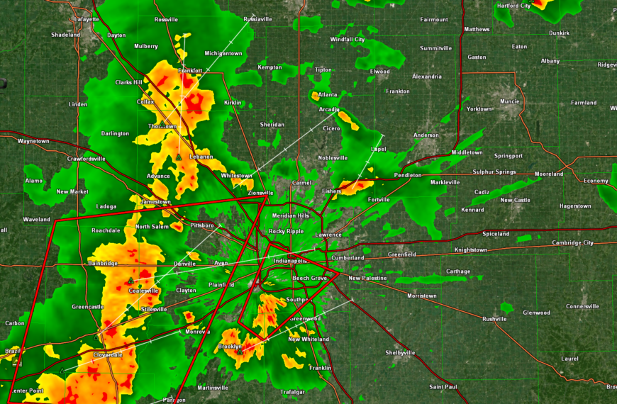 Strong T-storm building across IN